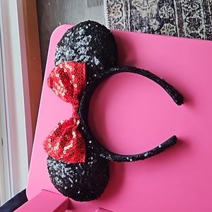Sequin Minnie ears